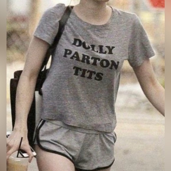 Dolly Parton T!ts t-shirt (men’s/unisex sizes) NWOT - Picture 1 of 6